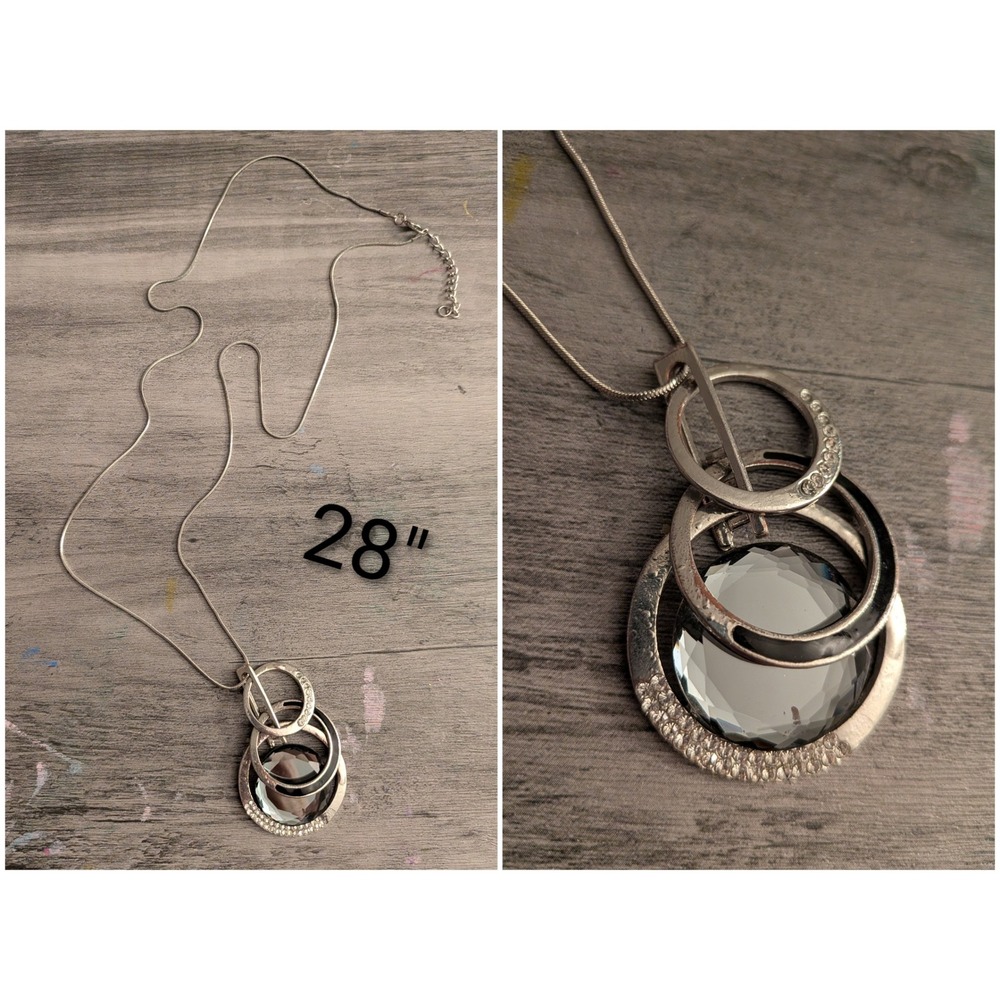 Silver Tone Multi‎ Ring Geometric Pendant Necklace Grey Faceted Crystal 28 Inch